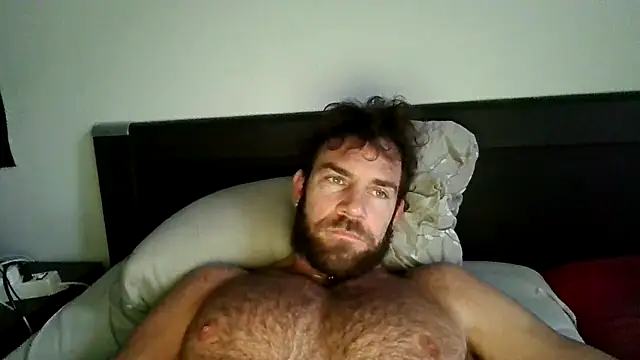 alpha-hunk online show from October 23, 2025, 8:46 am