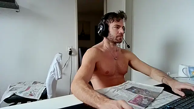 alpha-hunk online show from December 21, 2025, 10:44 am