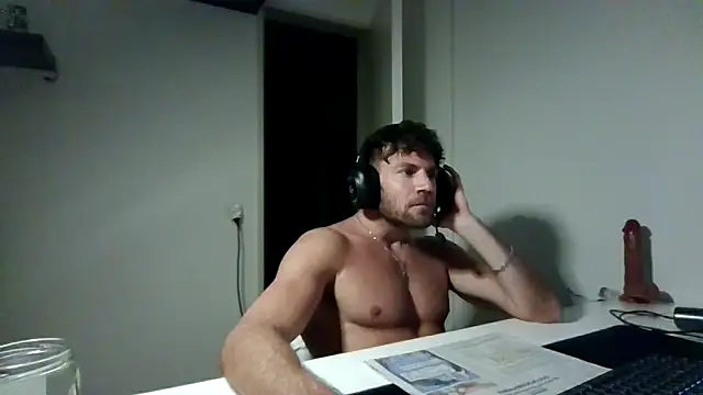 Snapshot of alpha-hunk chatting on April 18, 2026, 7:07 pm alpha-hunk online show from April 18, 2026, 7:07 pm