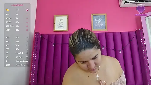 Snapshot of collegepawglovedaddy chatting on February 4, 2026, 7:53 pm collegepawglovedaddy online show from February 4, 2026, 7:53 pm