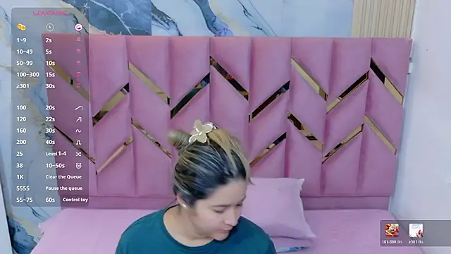 collegepawglovedaddy online show from March 5, 2026, 7:54 pm