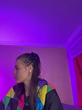 aurora divine online show from February 24, 2026, 9:02 pm