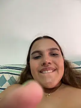 Snapshot of vivicolibri chatting on October 28, 2025, 3:54 am vivicolibri online show from October 28, 2025, 3:54 am