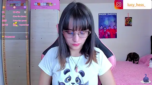 Lucyy-hess online show from February 4, 2026, 8:47 pm