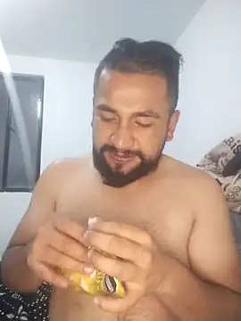 Snapshot of sabor_Latino_bdsm chatting on March 12, 2025, 1:36 am sabor Latino bdsm online show from March 12, 2025, 1:36 am