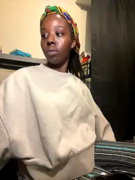 Snapshot of choclatepeaach chatting on November 11, 2025, 12:49 pm choclatepeaach online show from November 11, 2025, 12:49 pm