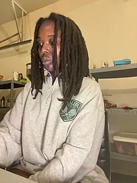 Snapshot of choclatepeaach chatting on November 25, 2025, 11:43 am choclatepeaach online show from November 25, 2025, 11:43 am