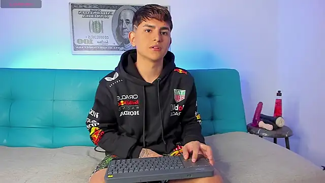 Lyam ap online show from December 21, 2025, 10:11 am