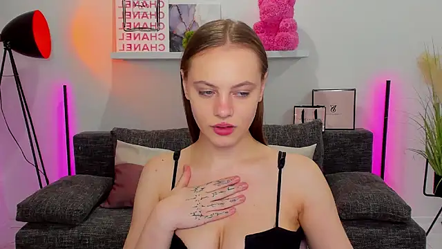 Snapshot of rora_skyline chatting on March 1, 2025, 2:26 am rora skyline online show from March 1, 2025, 2:26 am