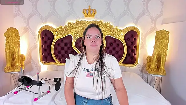 Snapshot of KendralHolson chatting on October 24, 2025, 4:31 am KendralHolson online show from October 24, 2025, 4:31 am