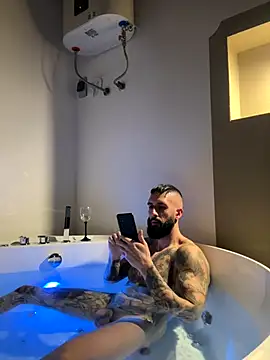 Gioeltoro89 online show from October 23, 2025, 7:01 pm