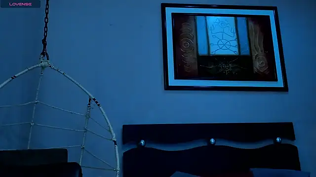 ebbafernandez  online show from November 26, 2025, 12:06 pm