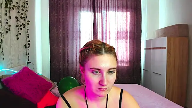 Miss Elsa  online show from February 15, 2025, 6:55 am