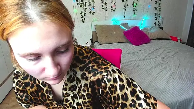 Miss Elsa  online show from March 4, 2025, 3:15 pm