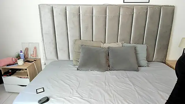 Emmy-Turnner online show from March 15, 2025, 8:10 pm