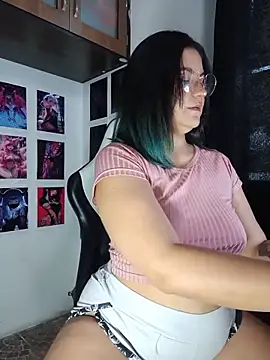 gigiqueen 18 online show from June 9, 2026, 3:34 pm
