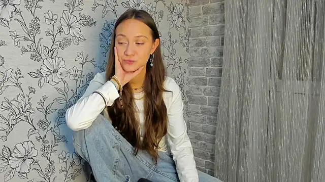 Snapshot of EllaSky_xoxo chatting on November 1, 2025, 11:07 pm EllaSky xoxo online show from November 1, 2025, 11:07 pm