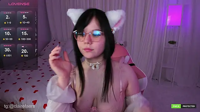 ClaireFaers  online show from January 11, 2025, 9:47 am