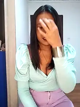 Snapshot of cami_victoria chatting on September 30, 2025, 1:38 pm cami victoria online show from September 30, 2025, 1:38 pm