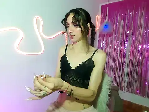 princesskitty111 online show from December 11, 2024, 4:18 am