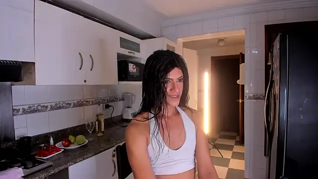 APRILL FOXX online show from December 6, 2024, 6:04 am