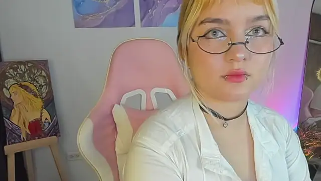 Pretty  zoe online show from February 27, 2025, 2:32 am