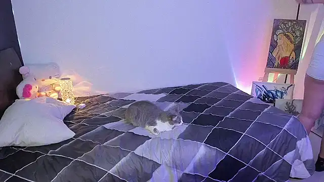 Pretty  zoe online show from March 7, 2025, 7:05 pm