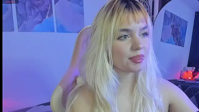 Pretty  zoe online show from March 12, 2025, 12:20 am