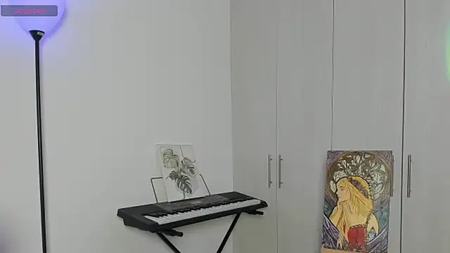 Pretty  zoe online show from September 10, 2025, 6:41 pm