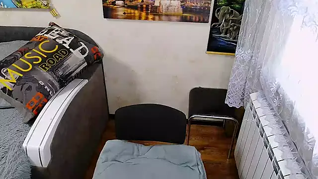 Lady Boom Wild  online show from November 29, 2025, 1:14 pm