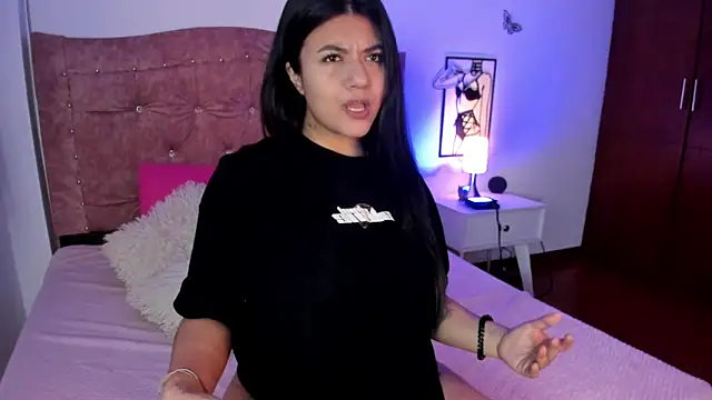 DesireSweet online show from April 14, 2026, 10:32 am