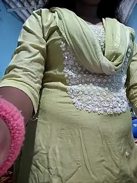 Snapshot of Kashish_SC chatting on December 2, 2024, 5:04 pm Kashish SC online show from December 2, 2024, 5:04 pm