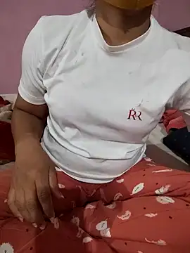 Snapshot of Kashish_SC chatting on December 5, 2024, 5:39 pm Kashish SC online show from December 5, 2024, 5:39 pm