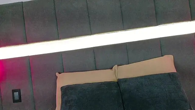 Snapshot of nicolle_pierce chatting on October 31, 2025, 2:07 pm nicolle pierce online show from October 31, 2025, 2:07 pm