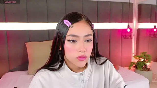 Snapshot of nicolle_pierce chatting on November 14, 2025, 2:49 pm nicolle pierce online show from November 14, 2025, 2:49 pm