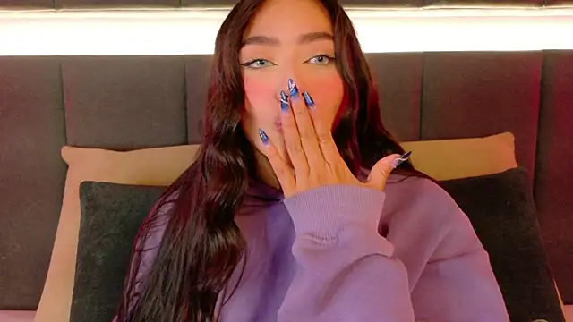 Snapshot of nicolle_pierce chatting on November 19, 2025, 2:28 pm nicolle pierce online show from November 19, 2025, 2:28 pm