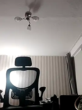 Snapshot of seniorVargas chatting on November 1, 2025, 12:01 am seniorVargas online show from November 1, 2025, 12:01 am