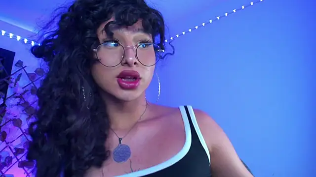 Snapshot of Heka_Prudence chatting on December 13, 2024, 4:22 am Heka Prudence online show from December 13, 2024, 4:22 am