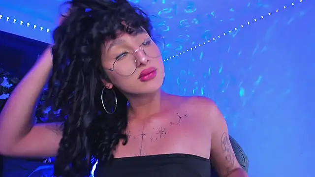 Snapshot of Heka_Prudence chatting on January 9, 2025, 4:08 am Heka Prudence online show from January 9, 2025, 4:08 am