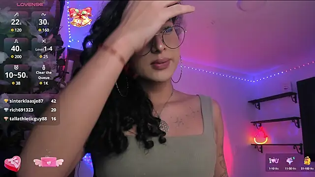 Snapshot of Heka_Prudence chatting on March 8, 2025, 6:43 am Heka Prudence online show from March 8, 2025, 6:43 am