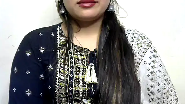 Snapshot of Come-on-over chatting on February 3, 2025, 6:07 pm Come-on-over online show from February 3, 2025, 6:07 pm