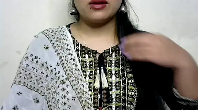 Snapshot of Come-on-over chatting on February 9, 2025, 9:58 am Come-on-over online show from February 9, 2025, 9:58 am