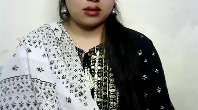 Snapshot of Come-on-over chatting on February 9, 2025, 1:14 pm Come-on-over online show from February 9, 2025, 1:14 pm