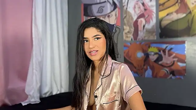 chiarabrielle00 online show from January 13, 2026, 9:42 pm