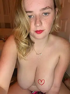 Sophiesinxx online show from July 4, 2026, 10:49 pm