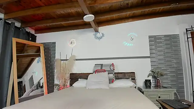 Kimberly lozano online show from January 30, 2025, 4:55 pm