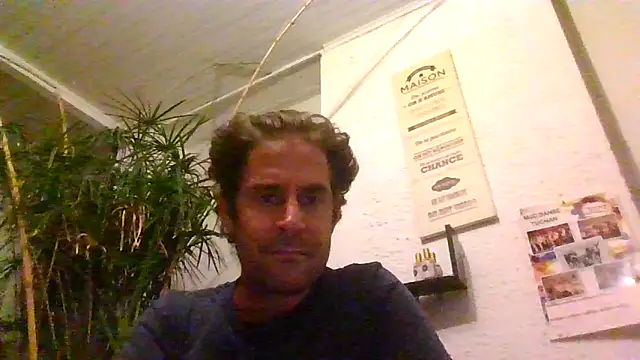 Vespa Crabo online show from September 9, 2025, 9:03 pm