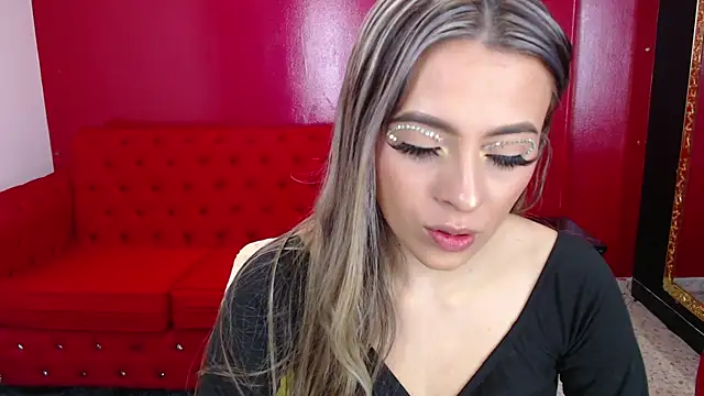 Snapshot of miacarperr1 chatting on January 13, 2025, 8:37 pm miacarperr1 online show from January 13, 2025, 8:37 pm