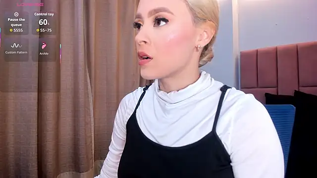 miacarperr1 online show from February 26, 2026, 8:41 pm