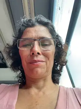 MireyaTorresGu online show from April 15, 2026, 8:20 pm